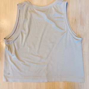 Lululemon Breeze By Muscle Crop Tank